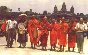 Dhammayietra walkers at Angkor Wat, Siem Reap 1992 